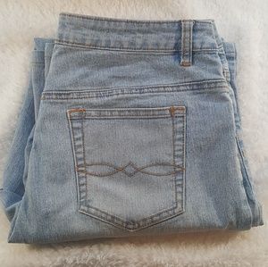 Cabi💥 Boot Leg Jeans